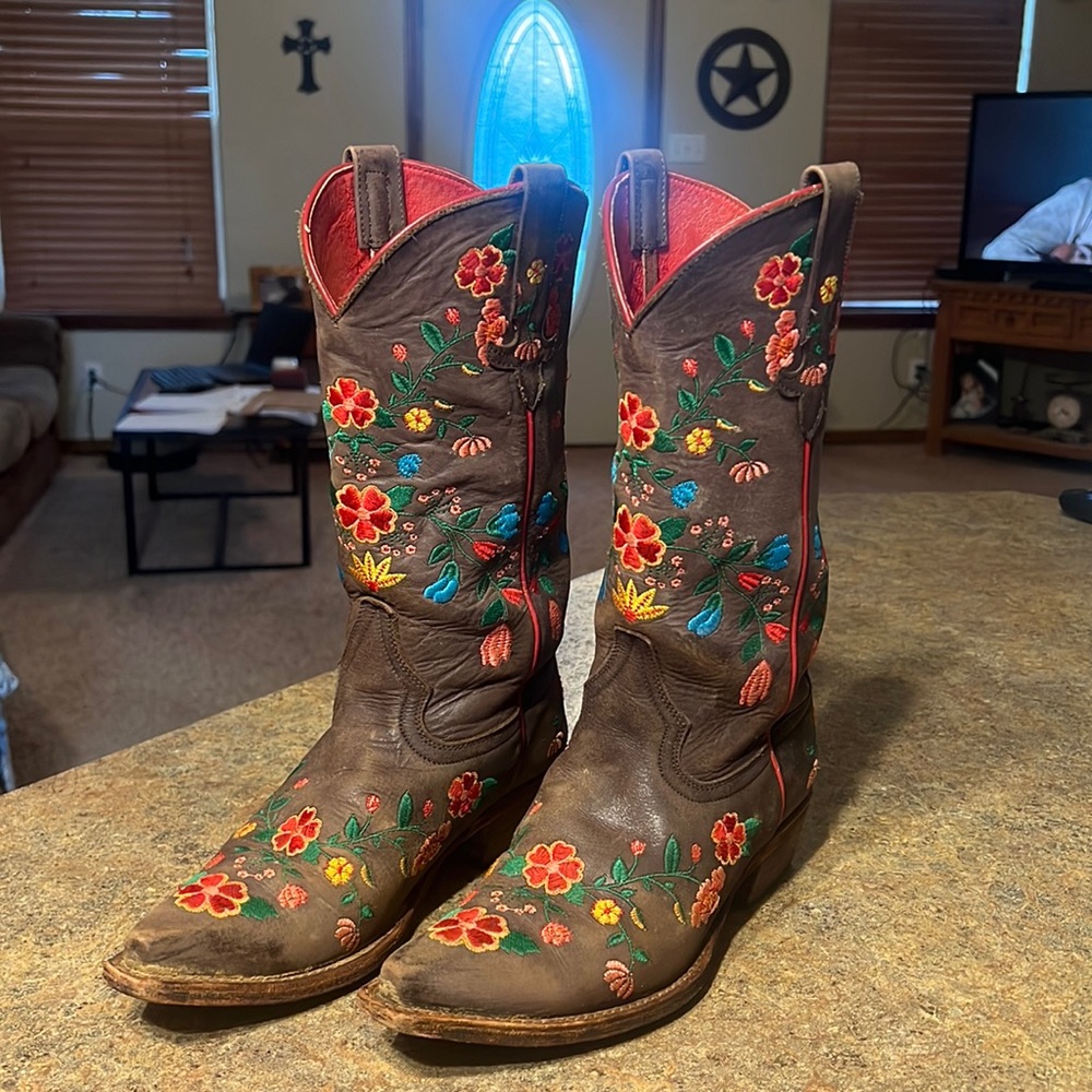 Macie Bean Snip Toe Boots - Size 8